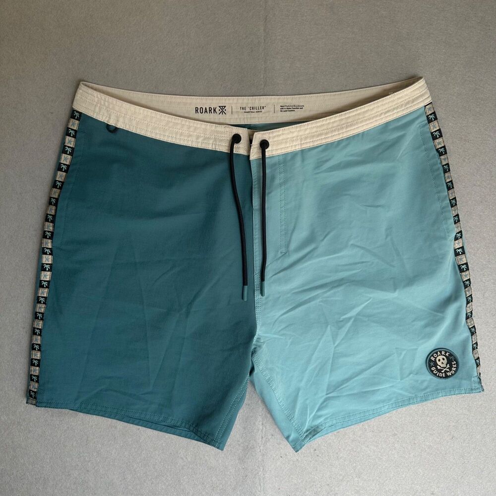 Roark The Chiller Boardshorts Mens 36 Colorblock Swim Trunks Palm Tree Stripe
